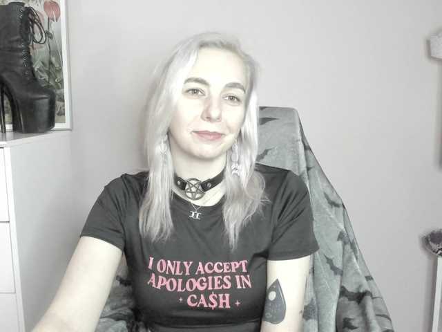 velvetanne live cam on BongaCams