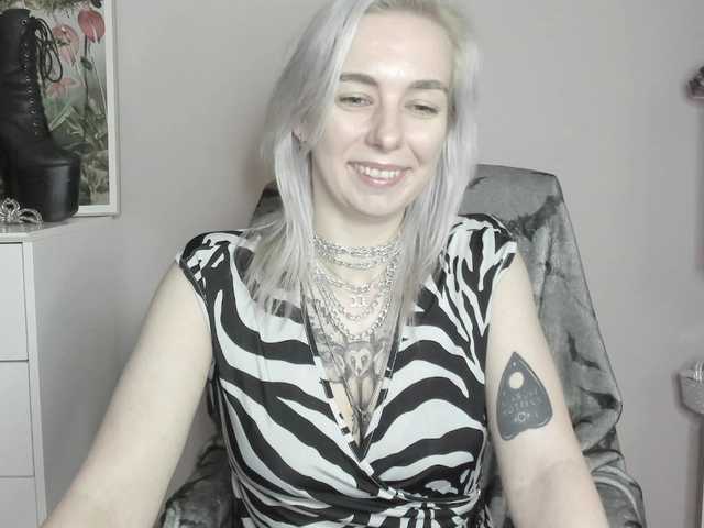 velvetanne live cam on BongaCams