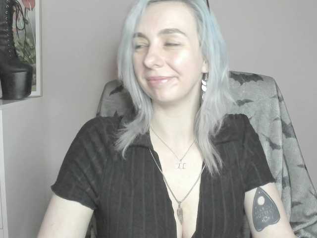 velvetanne live cam on BongaCams