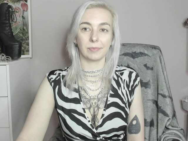 velvetanne live cam on BongaCams