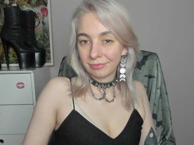 velvetanne live cam on BongaCams