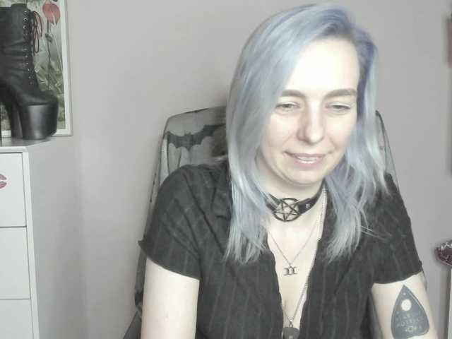 velvetanne live cam on BongaCams