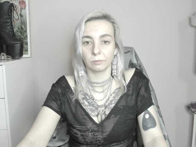 velvetanne live cam on BongaCams