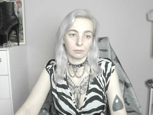 velvetanne live cam on BongaCams