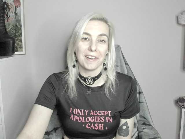 velvetanne live cam on BongaCams