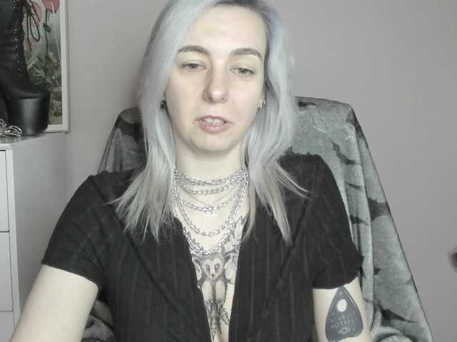 velvetanne live cam on BongaCams