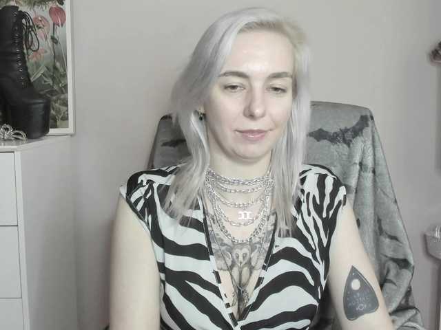 velvetanne live cam on BongaCams