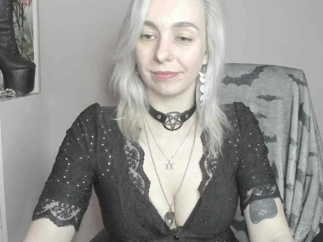 velvetanne live cam on BongaCams