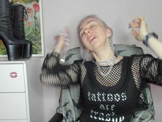 velvetanne live cam on BongaCams