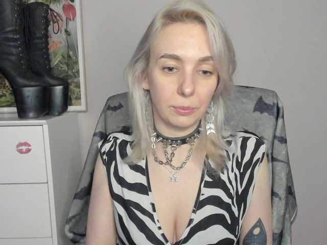 velvetanne webcam bongacams model stream image