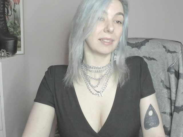 velvetanne live cam on BongaCams
