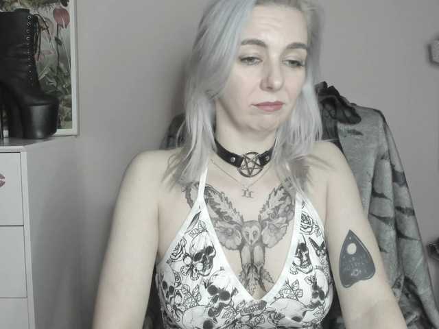 velvetanne live cam on BongaCams