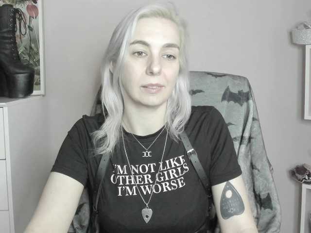 velvetanne live cam on BongaCams