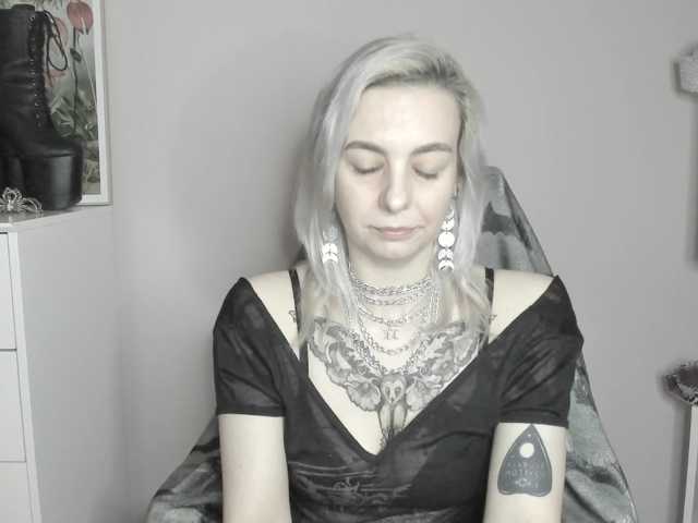 velvetanne live cam on BongaCams