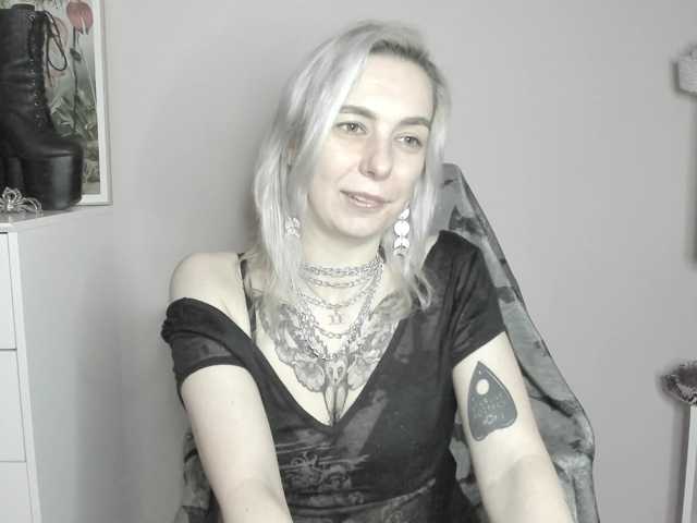 velvetanne live cam on BongaCams