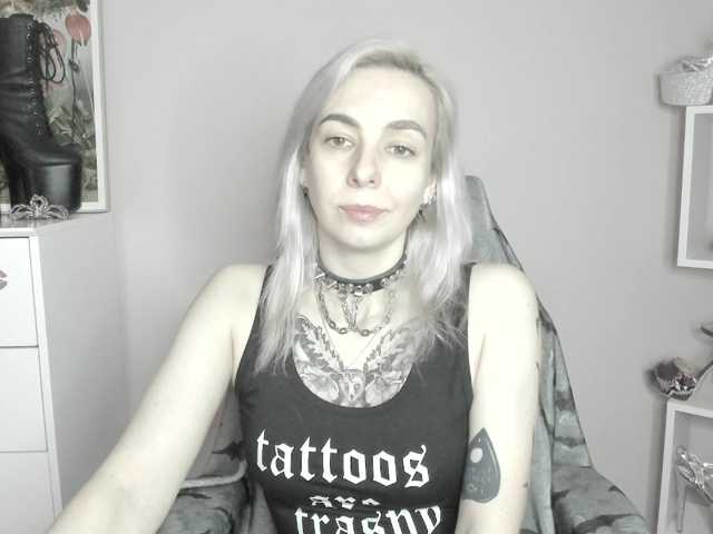 velvetanne live cam on BongaCams