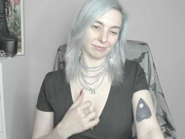 velvetanne live cam on BongaCams