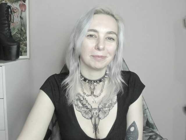 velvetanne live cam on BongaCams