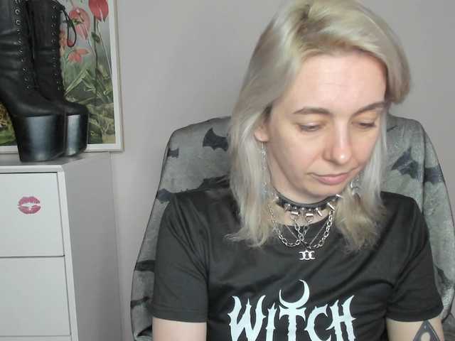 velvetanne live cam on BongaCams