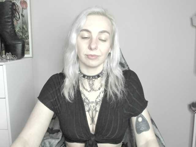velvetanne live cam on BongaCams