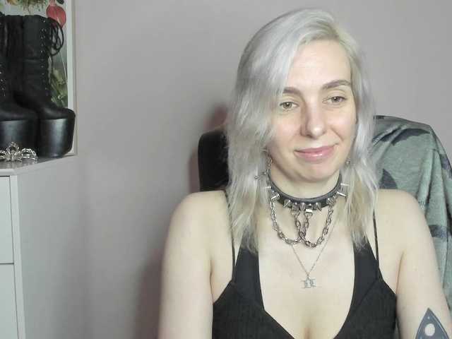 velvetanne live cam on BongaCams