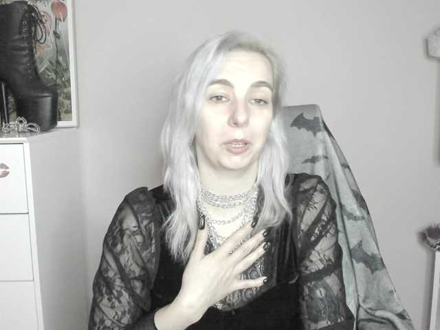 velvetanne live cam on BongaCams