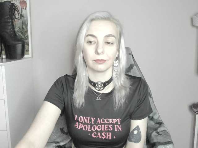 velvetanne live cam on BongaCams
