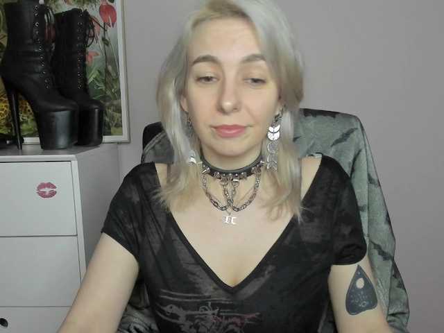 velvetanne live cam on BongaCams