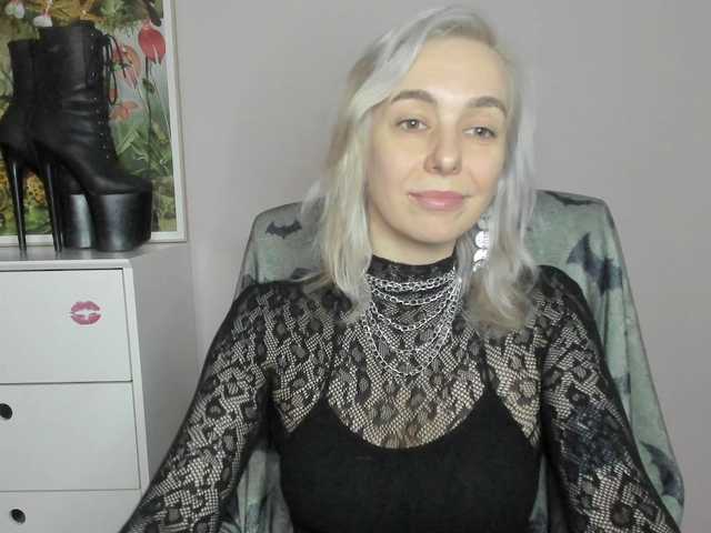 velvetanne live cam on BongaCams