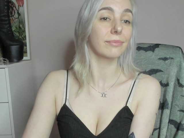 velvetanne live cam on BongaCams