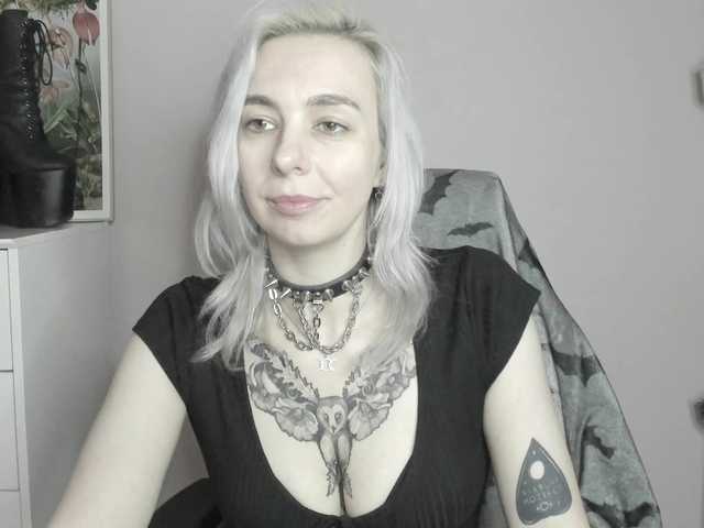 velvetanne live cam on BongaCams