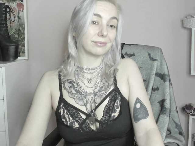 velvetanne live cam on BongaCams