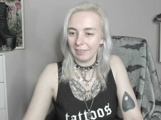 velvetanne live cam on BongaCams