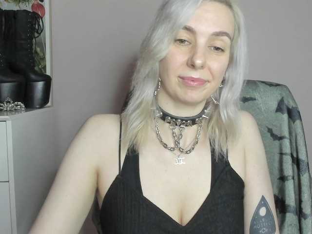 velvetanne live cam on BongaCams