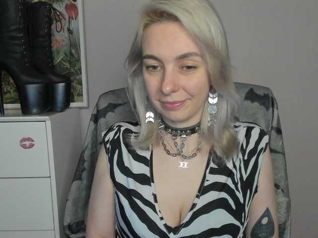 velvetanne live cam on BongaCams
