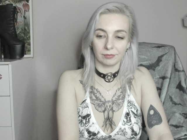 velvetanne live cam on BongaCams