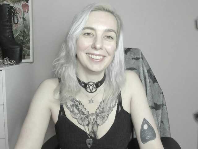 velvetanne live cam on BongaCams