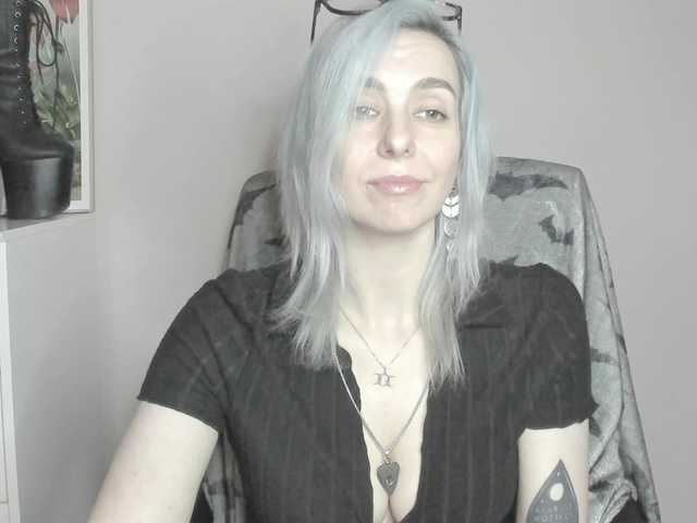 velvetanne live cam on BongaCams