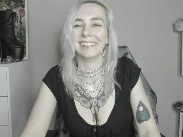 velvetanne live cam on BongaCams