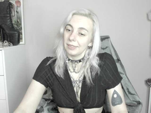 velvetanne live cam on BongaCams