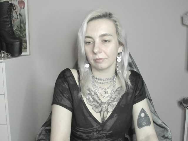 velvetanne live cam on BongaCams