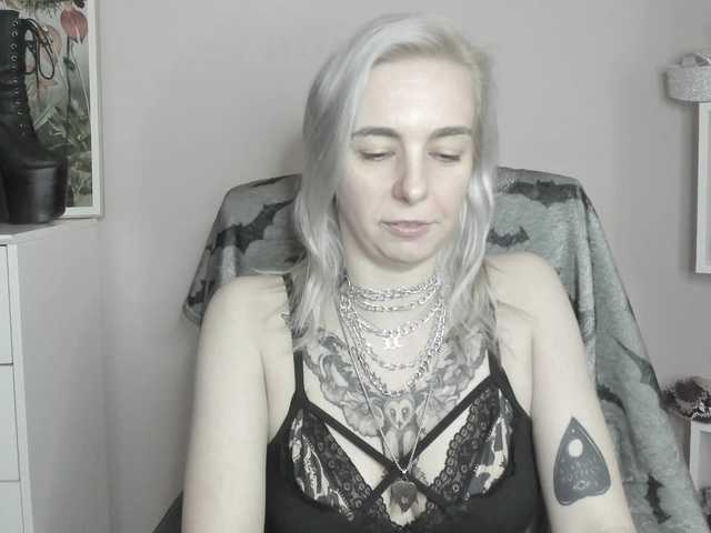 velvetanne live cam on BongaCams