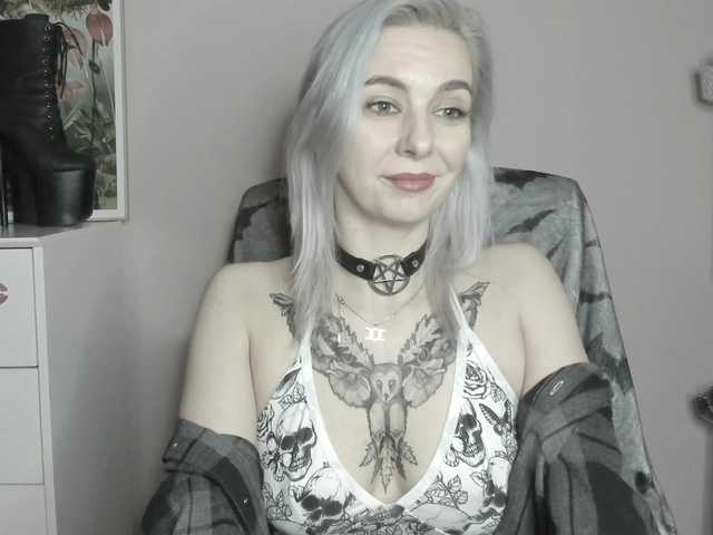 velvetanne live cam on BongaCams