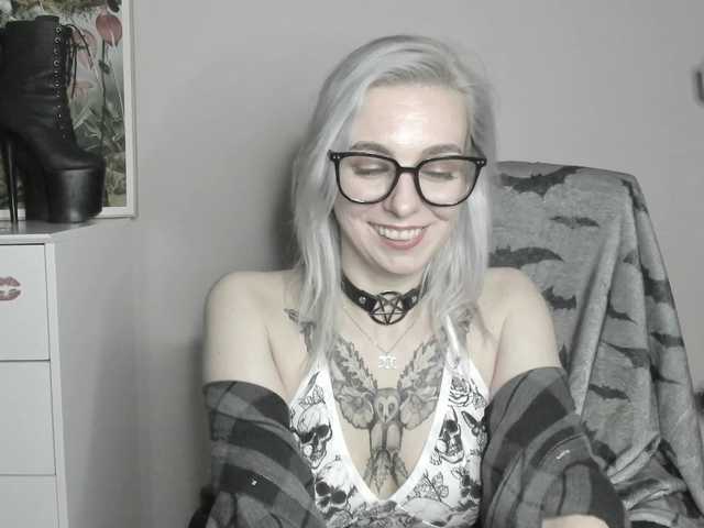 velvetanne live cam on BongaCams