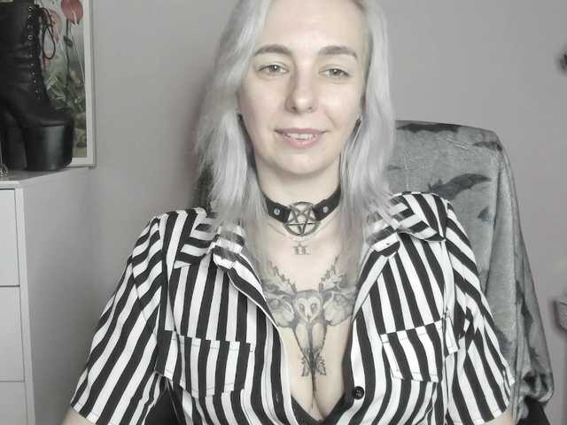 velvetanne live cam on BongaCams