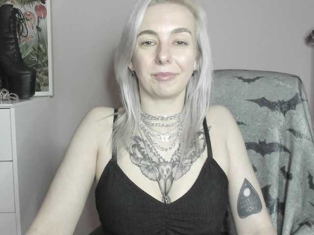 velvetanne live cam on BongaCams