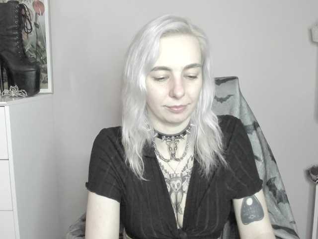 velvetanne, live now on BongaCams