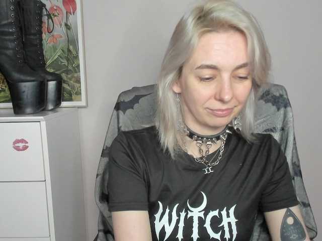 velvetanne live cam on BongaCams
