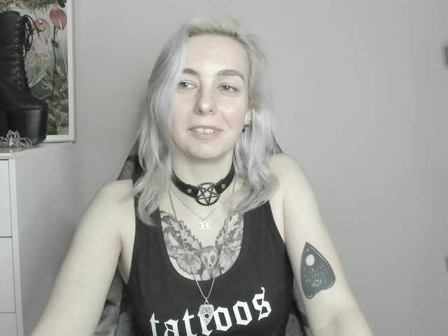 velvetanne live cam on BongaCams