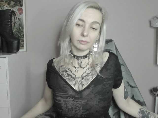 velvetanne live cam on BongaCams